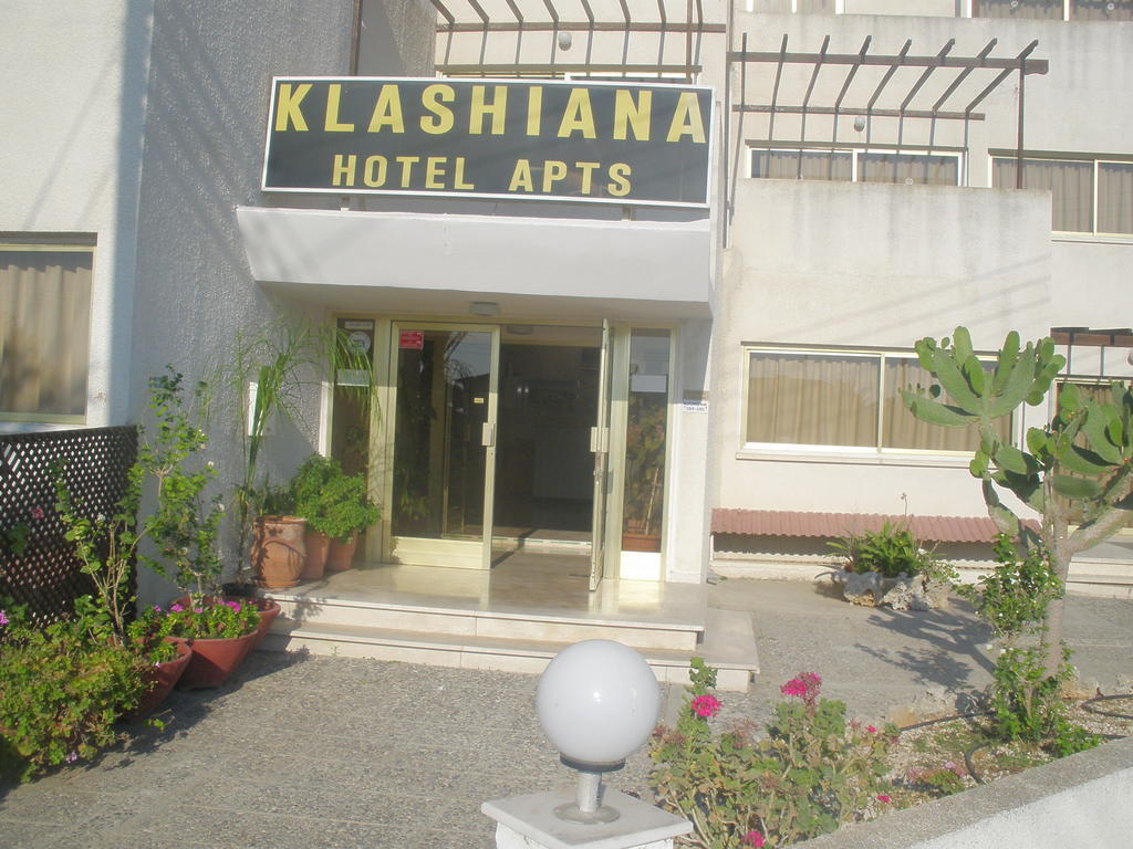 Klashiana Hotel Apartments Oroklini Extérieur photo