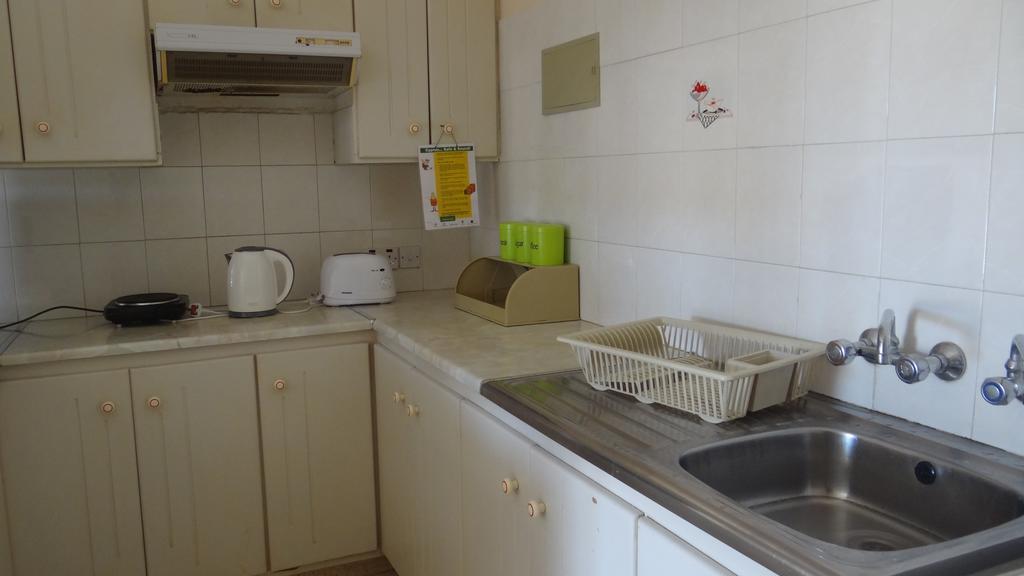 Klashiana Hotel Apartments Oroklini Extérieur photo