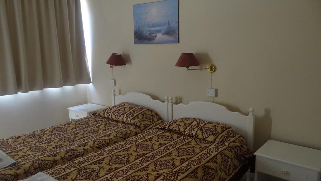 Klashiana Hotel Apartments Oroklini Extérieur photo
