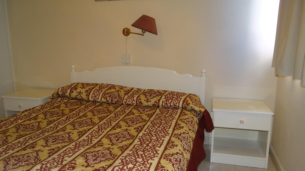 Klashiana Hotel Apartments Oroklini Extérieur photo