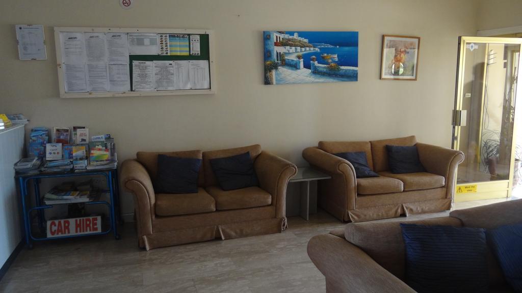 Klashiana Hotel Apartments Oroklini Extérieur photo