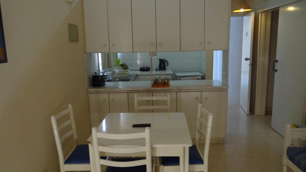Klashiana Hotel Apartments Oroklini Extérieur photo